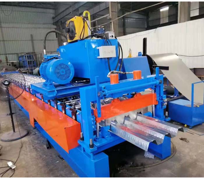 Floor Deck Roll Forming Machine