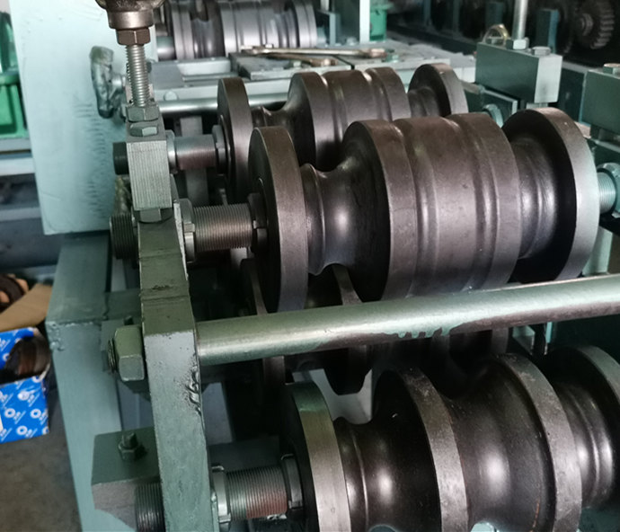 Steel Box Section Roll Forming Machine