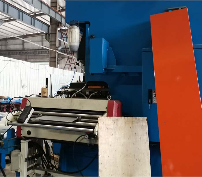 Size Adjustable CU Purlin Roll Forming Machine AUTO