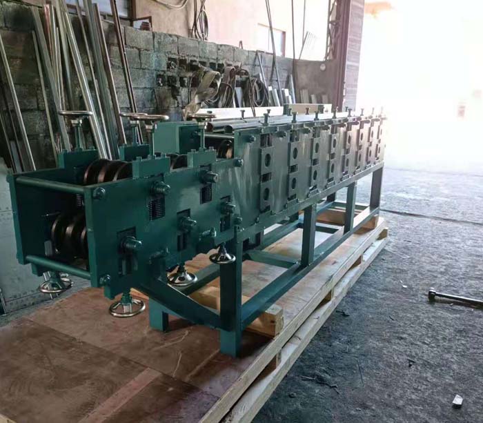 Stair Handrail Cap Tube Roll Forming Machine Export