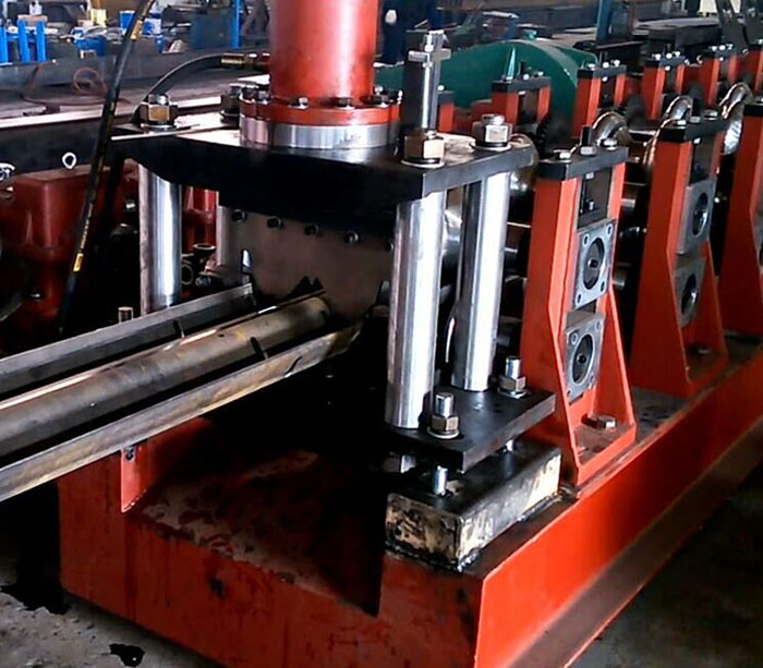 Two/Three Wave Guard Rail Roll Forming Machine