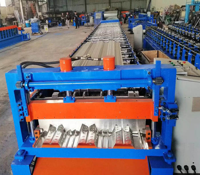 Floor Deck Machine for Construction Material