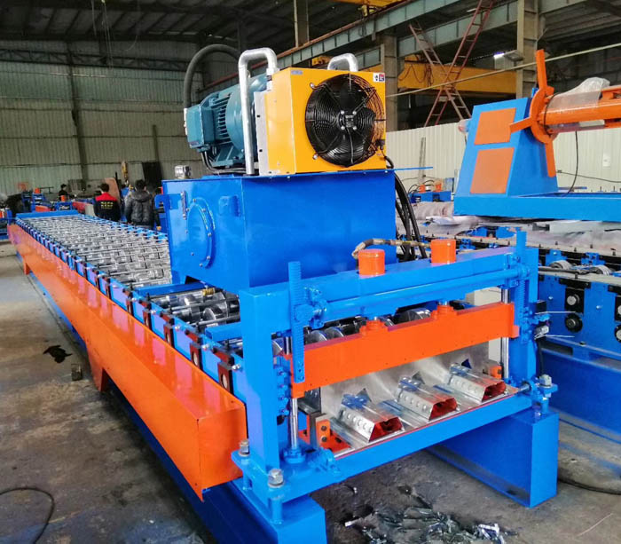 Floor Deck Machine for Construction Material
