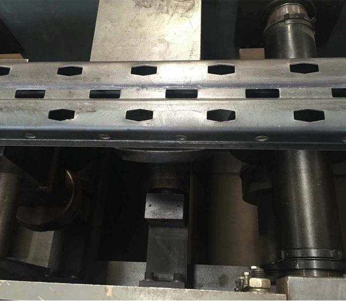 Solar bracket mounting roll forming machine