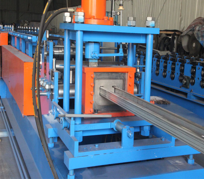 Solar panel structure roll forming machine