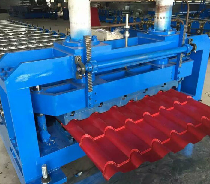 Bamboo type glazed step tile roofing panel roll forming machine 