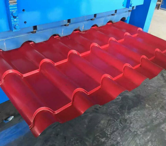 Bamboo type glazed step tile roofing panel roll forming machine 