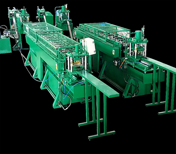 Rack shelf roll forming machine