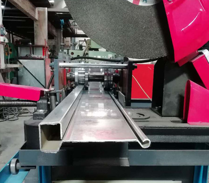 Door shutter roll forming machine