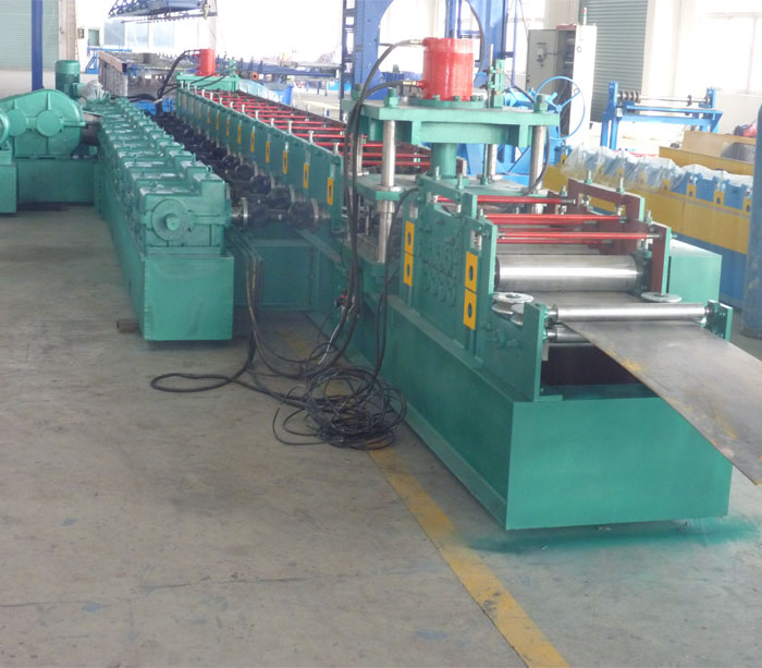 Highway Crash Barrier W Beam Forming Machine for Road Fence 