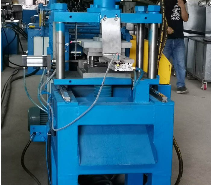 Steel roll forming machine for multimedia wall box panel 