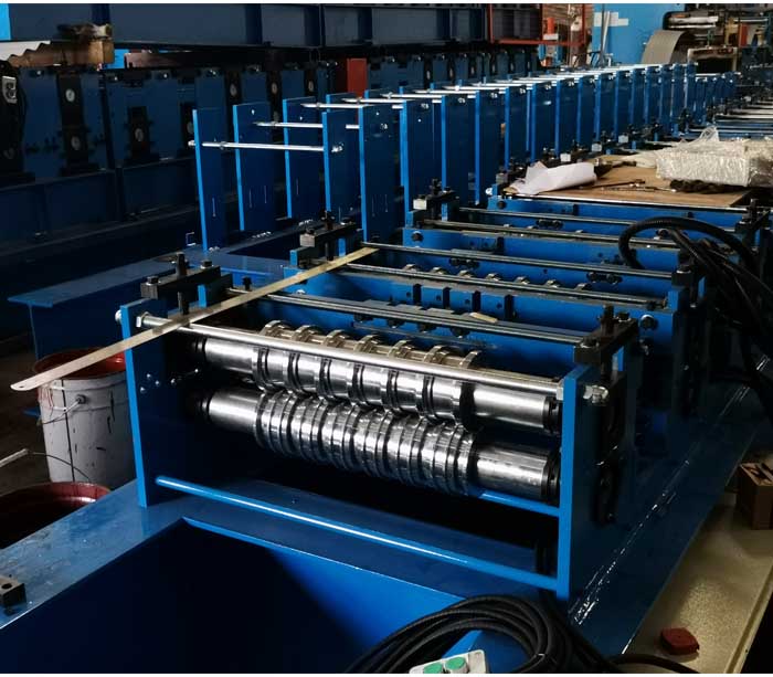 Size Adjustable CU Purlin Roll Forming Machine AUTO