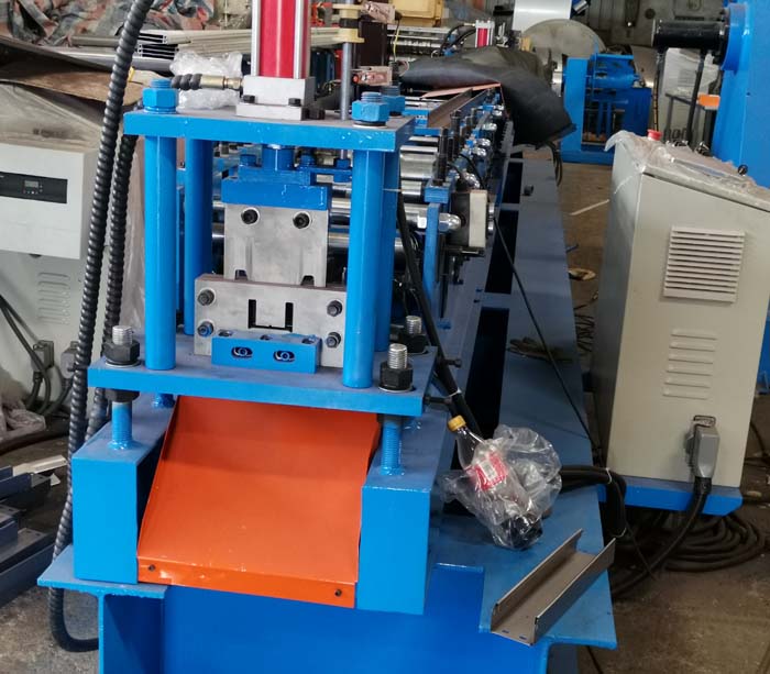 Size Adjustable CU Purlin Roll Forming Machine AUTO