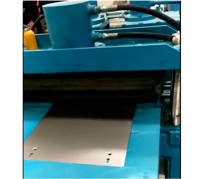 Electrical Box Door Bottom Panel Mounting Panel Roll Forming Machine