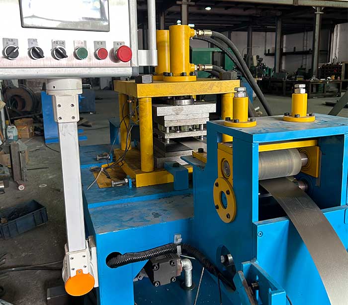 Steel Pad-Holding Frames Making Machine