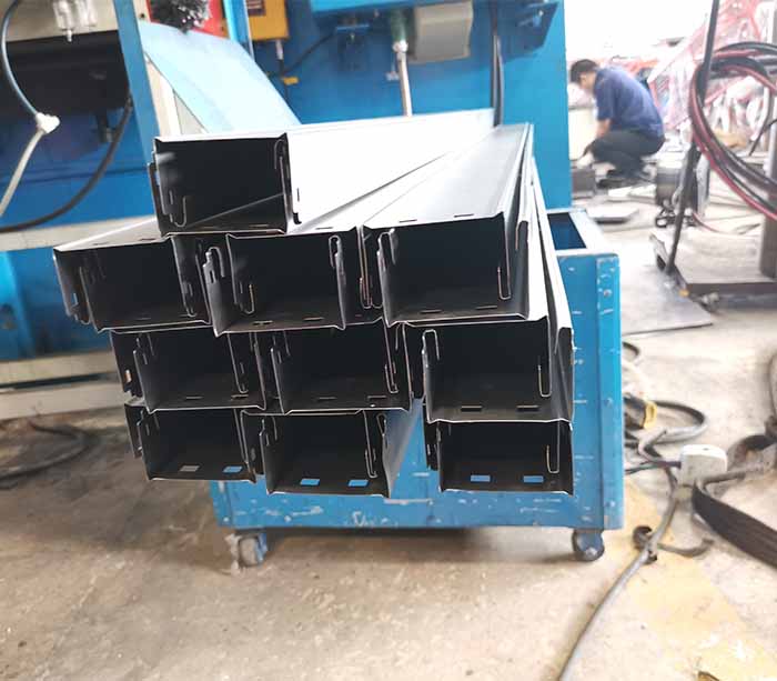 Rail Station Construction Mounting Channel Manufacture Machine