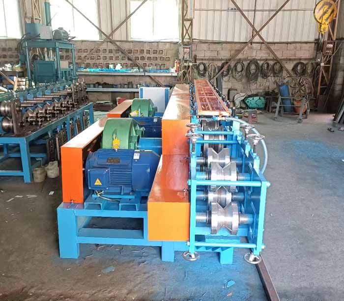 Square Oilfield Pipe Roll Forming Machine For Sale