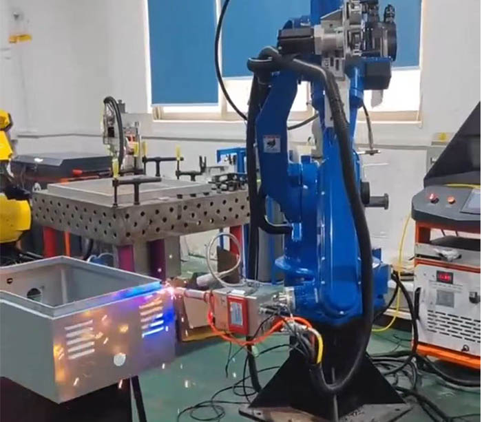 High Precision Robot Hand Laser Welding Machine
