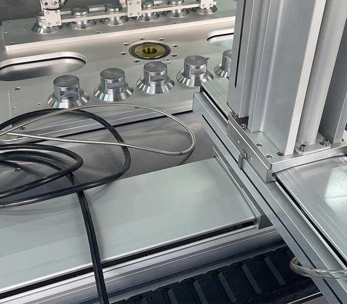 Auto Parts Cylinder Head Gasket Continuous Laser Welding Machine