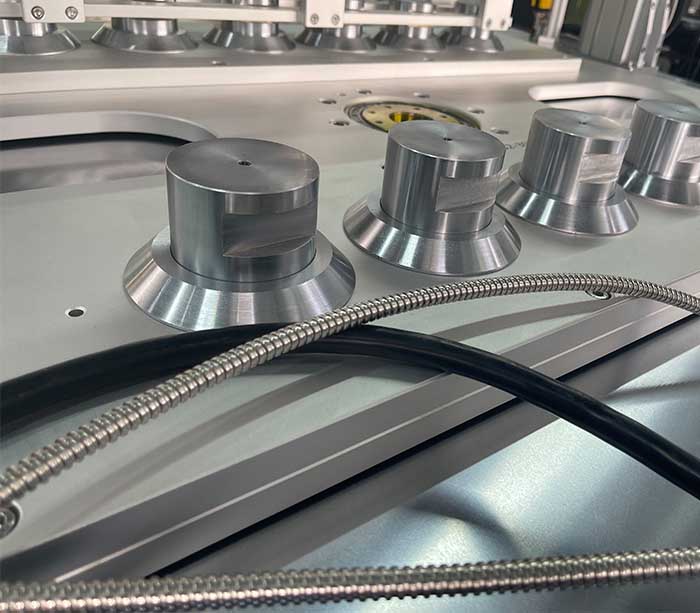 Auto Parts Cylinder Head Gasket Continuous Laser Welding Machine